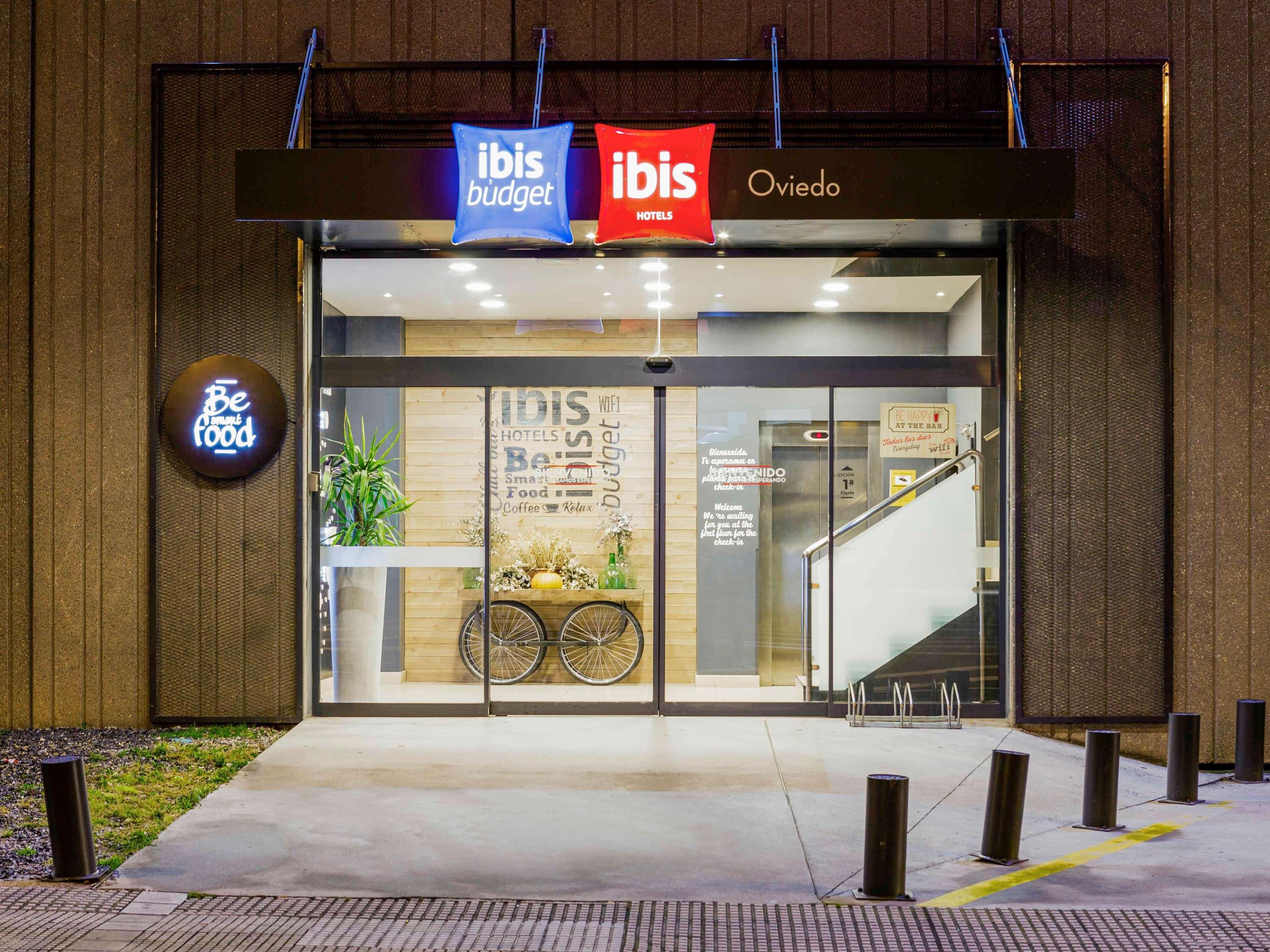 Ibis Oviedo Hotel Exterior photo